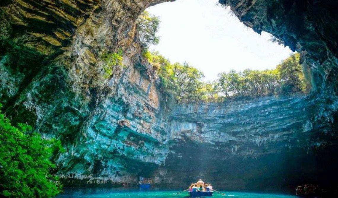 1 DAY PHONG NHA CAVE TOUR