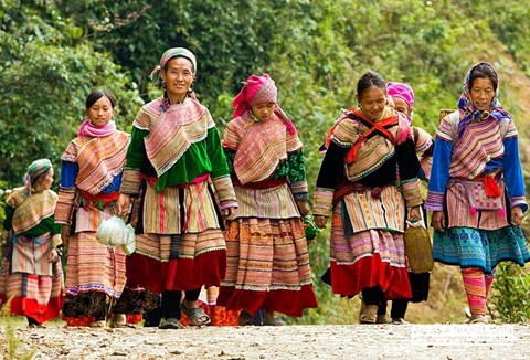 3 DAYS SAPA BAC HA SUNDAY MARKET