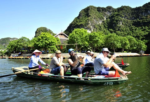 Bai Dinh Pagoda & Trang An Boating 1 Day