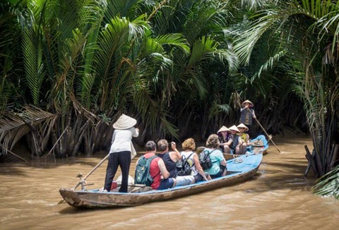 1 DAY MEKONG DELTA & CU CHI TUNNELS